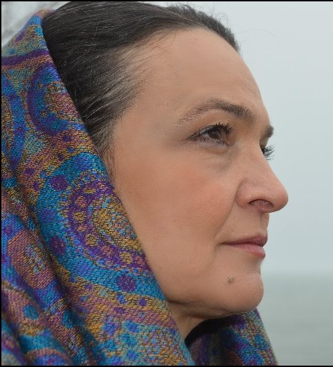 Cântece creştine interpretate de îndrăgita solistă Ileana Şipoteanu