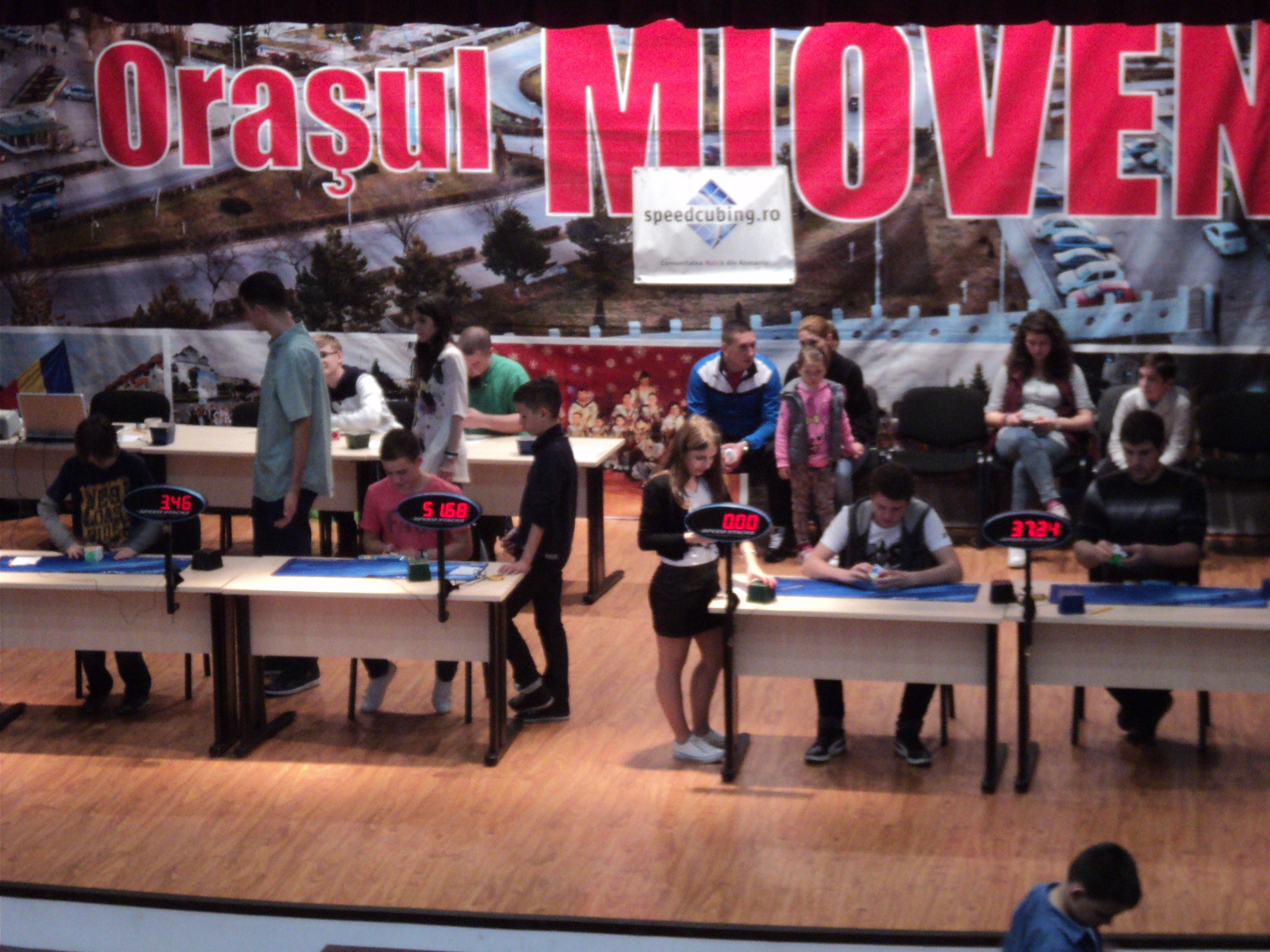 Competiție națională de Speedcubing la Centrul Cultural din Mioveni