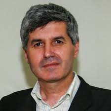 Directorul Filarmonicii Pitești, Jean Dumitrașcu, urează tuturor argeșenilor