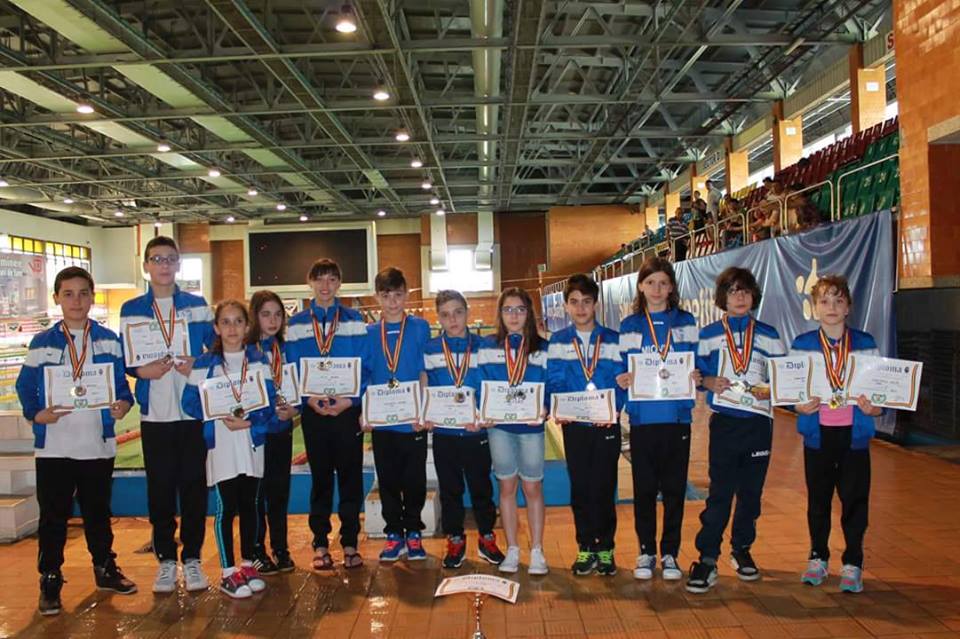 Înotătorii din Mioveni, 31 de medalii la Cupa Pitestiului