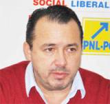 Politicieni cu fete de 10