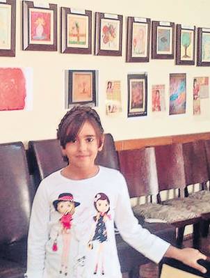 O micuţă pictoriţă are nevoie de ajutorul nostru!