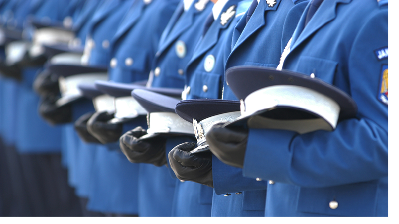 12 jandarmi argeșeni, avansaţi în grad cu ocazia Zilei Naţionale a României