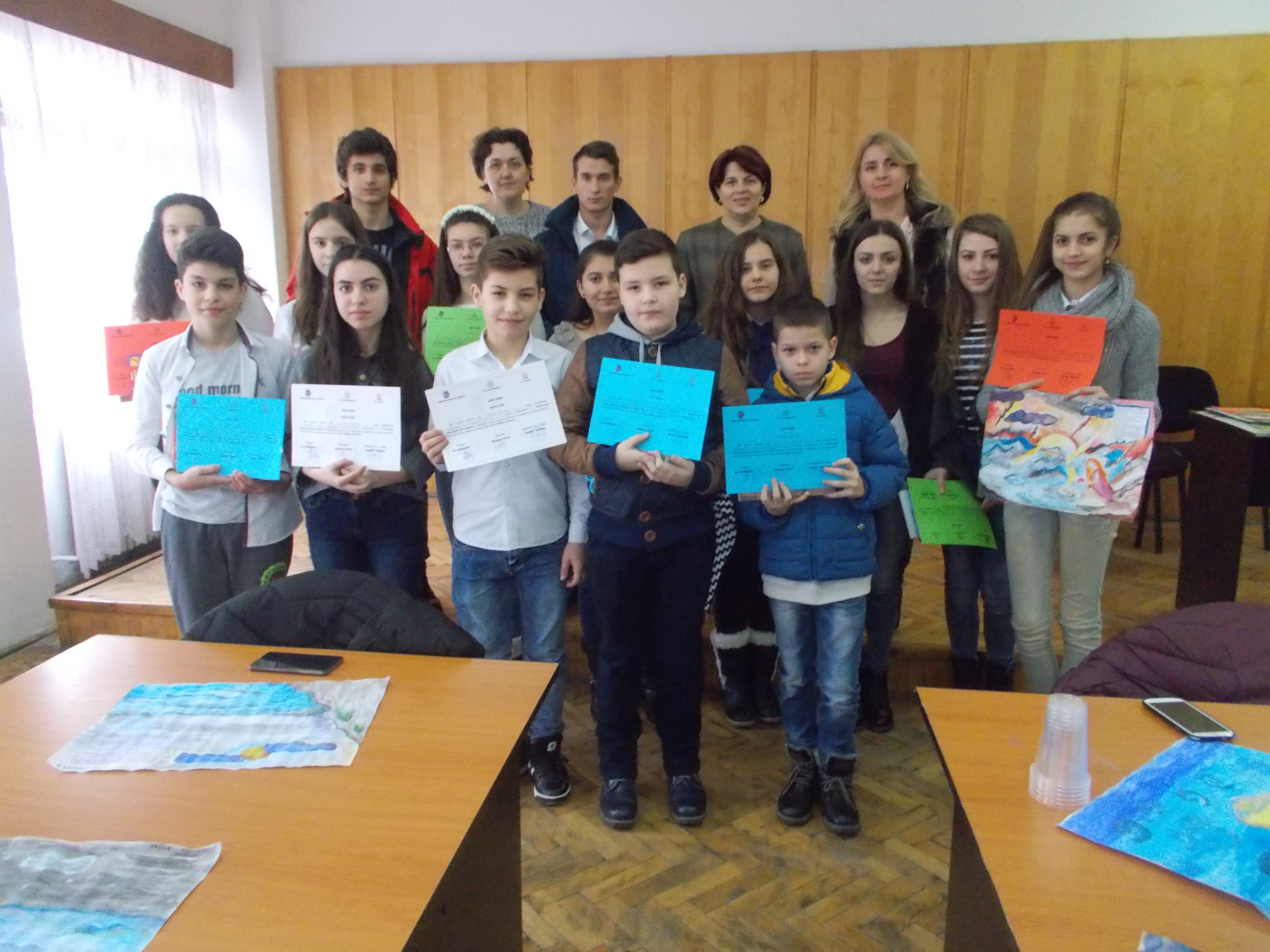 Mioveni: Eminescu, omagiat de elevi şi profesori