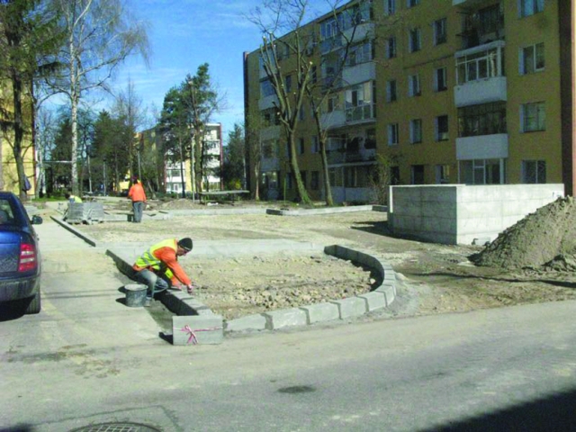 Recepţie pentru un proiect de 1.000 de miliarde de lei!