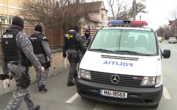 Scandalul dezinfectanţilor diluaţi a ajuns în faza percheziţiilor pe ţară