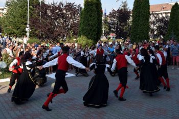 Festivalul Carpați – Tradiție în pași de dans la Mioveni