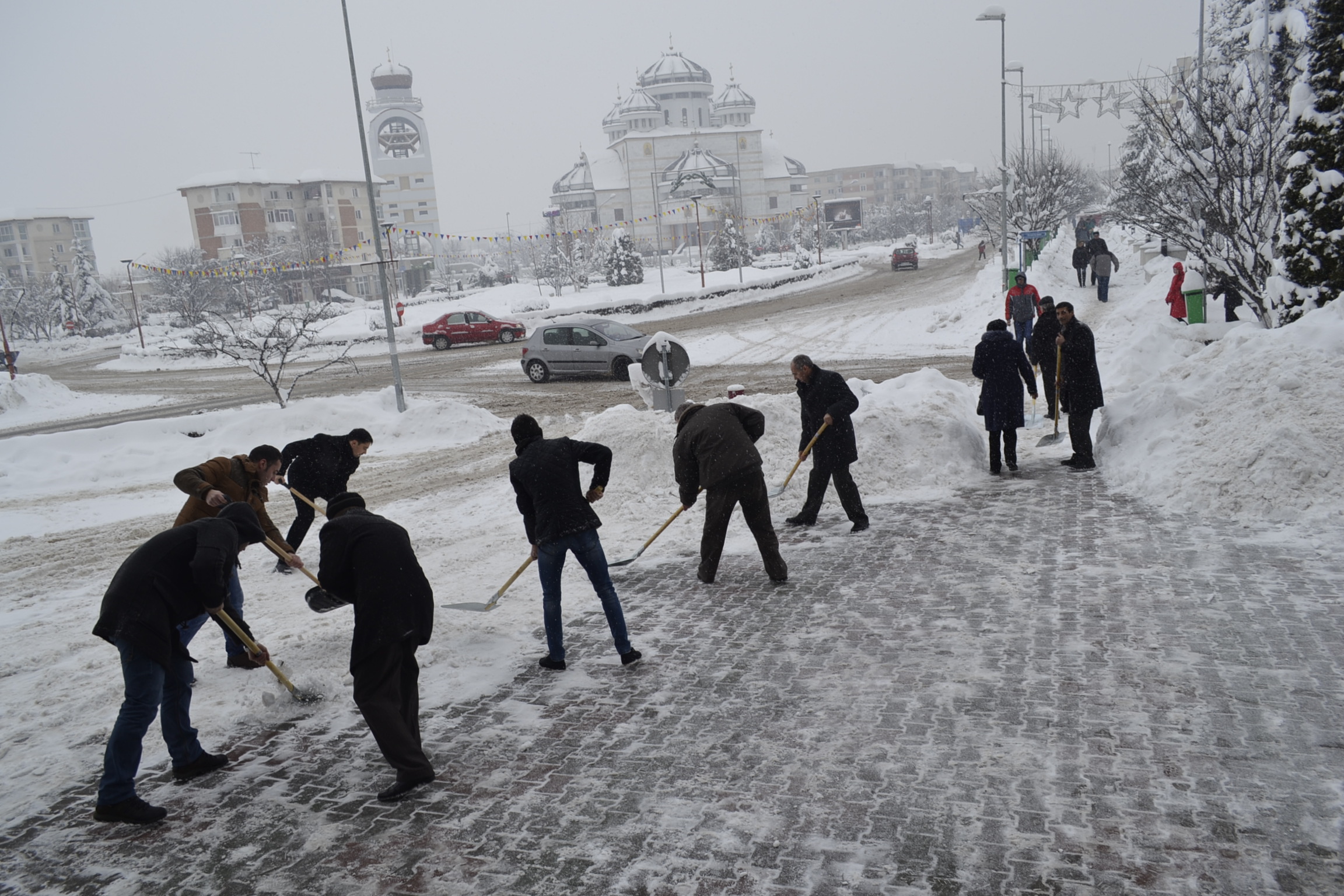 MIOVENI: MĂSURI DE PROTECŢIE A INSTALAŢIILOR ÎMPOTRIVA ÎNGHEŢULUI