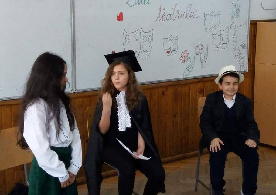 Ziua Mondială a Teatrului, marcată la Mioveni