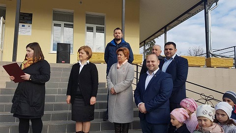 Codruț Matei, donație de carte peste Prut