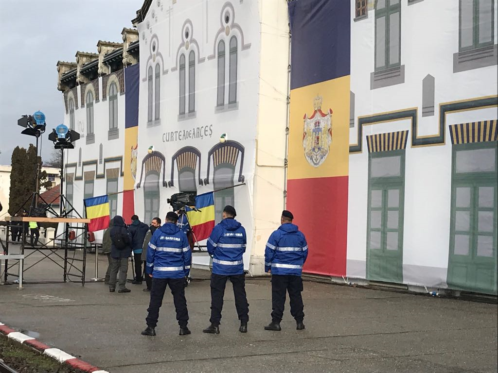 Jandarmii argeşeni, în alertă la Curtea de Argeş