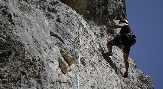 Concurs de escalada ”Memorialul Bebe Nistorescu”, în zona Cheile Dâmbovicioarei