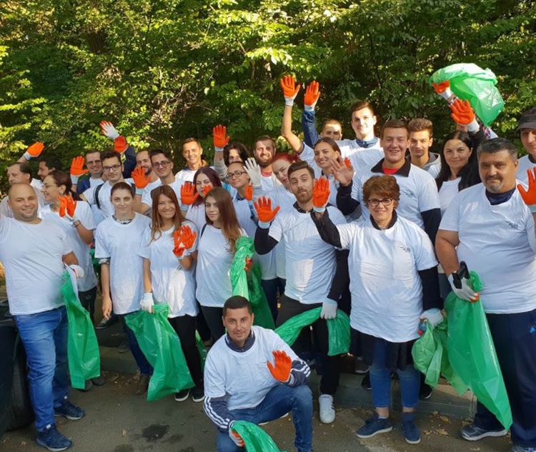 Acțiune de ecologizare a tinerilor din ALDE Argeș