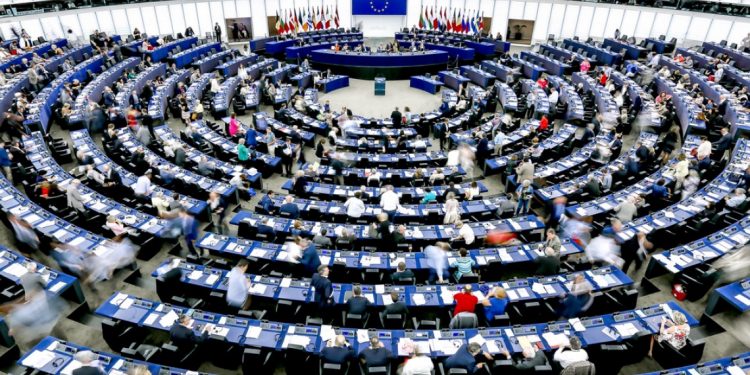 Ce deputați trimite România în Parlamentul European