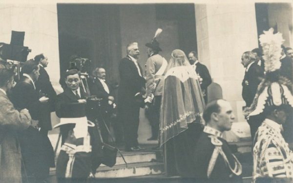 Eveniment! Vila Florica găzduieşte Colocviul Național Brătienii şi Regalitatea