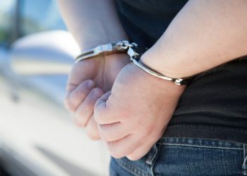 Minoră jefuită în plină stradă în Tudor Vladimirescu