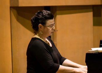 Pianista Andreea Butnaru revine la Filarmonica Pitești