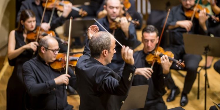 Filarmonica Pitești – concerte acasă și în turneu