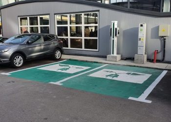 O nouă stație de încărcare a mașinilor electrice în Pitești