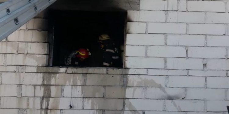 Explozie la Golești! Femeie găsită carbonizată!