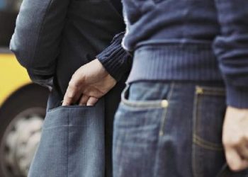 Bătrân jefuit în Pitești