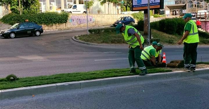 Se lucrează la reamenajarea scuarului de pe Calea Craiovei