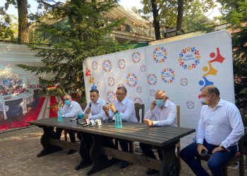 Victor Ponta, la Pitești: „Le urez mult succes candidaților Dumitru Grecu (CJ) și Liviu Stancu (Primăria Pitești)”