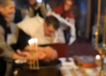 Purtătorul de cuvânt BOR: Botezul poate fi făcut și fără scufundare totală în cristelniță și nu neapărat la 40 de zile