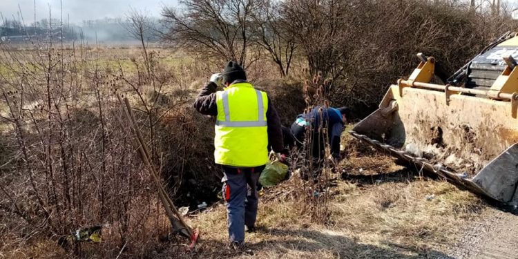 Bascov: Sancțiuni pentru cei care aruncă gunoaie în zone neamenajate în acest scop