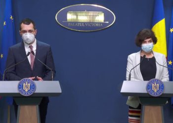 „Ținta de vaccinare propusă este practic irealizabilă”