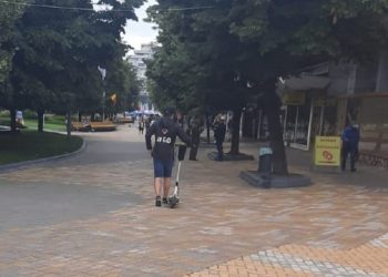 Circulația vehiculelor și a trotinetelor electrice în zona central-pietonală a Piteștiului – sancționată!