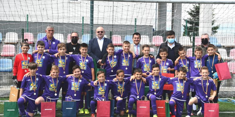 Consiliul Județean Argeș a premiat campionii de la ACS Viitorul Argeş