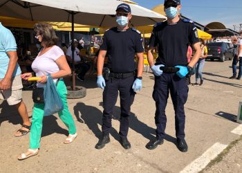 Jandarmii argeșeni au continuat verificările în târgul săptămânal