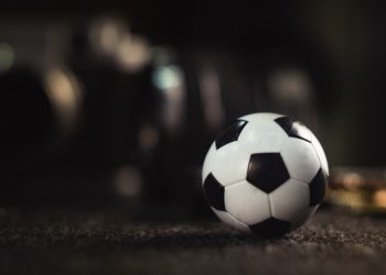 Tu și prietenii tăi sunteți împătimiți ai sportului? Iată 3 modalități de a îți pune în valoare pasiunea și cunoștințele sportive