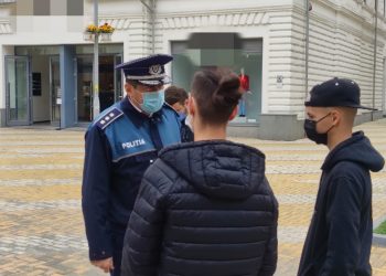94 de argeșeni, amendați pentru că nu au purtat mască