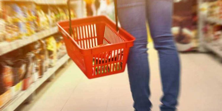 Coșul zilnic a devenit mai scump cu 14% decât anul trecut
