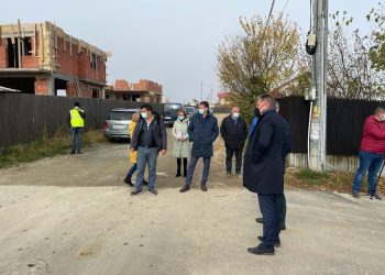 Alte trei străzi de pământ vor fi asfaltate în Pitești!