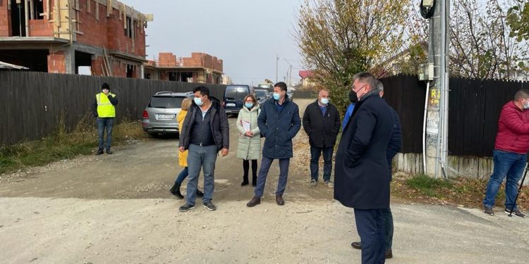 Alte trei străzi de pământ vor fi asfaltate în Pitești!