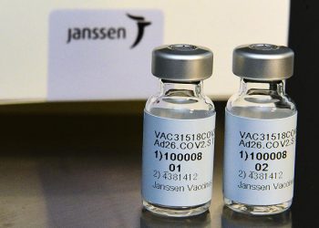 Aproape 350.000 de doze de vaccin Johnson&Johnson sosesc în ţară