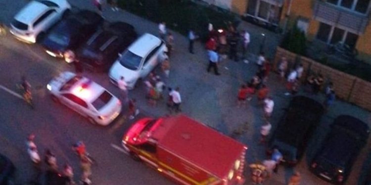 UPDATE/O minoră a căzut de la etajul unui bloc din Pitești