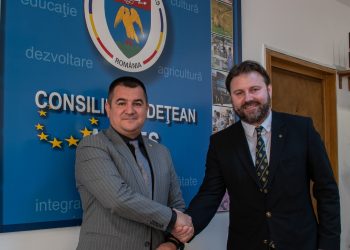 De la 1 aprilie, cu acordul părților,  contractul de manager la Teatrul Al. Davila, Felix Goldbach, va înceta