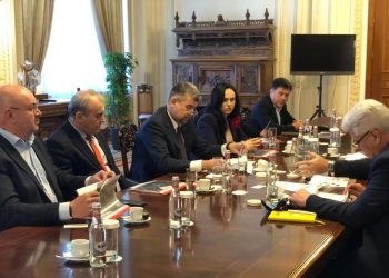 Marcel Ciolacu s-a întâlnit cu conducerea Dacia