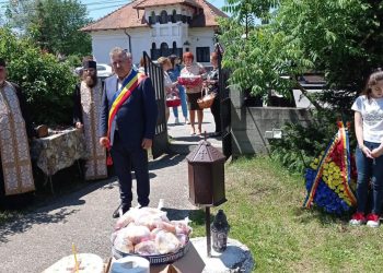 Momente speciale la Țițești de Ziua Eroilor și Înălțare