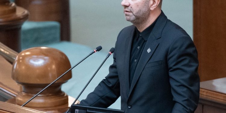 Senator PSD Ovidiu Puiu: E vremea să aplicăm principiul: vara – sanie și iarna – car!