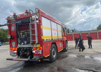 Salvatorii argeșeni participă la stingerea incendiile de vegetație din Franța