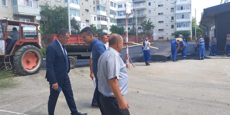 Lucrări la Școala Tudor Arghezi