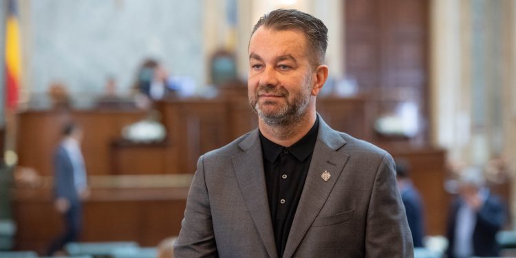 Ovidiu Puiu: Dezbaterile pe legile Educației nu s-au încheiat, ele continuăîn Parlament!