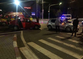 Accident rutier produs între două autoturisme zona LIDL Mioveni