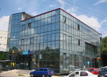 Firme din construcții, prinse cu muncitori la negru