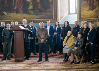 Simona Bucura-Oprescu, la slujba de hram de la Biserica din Mihăești